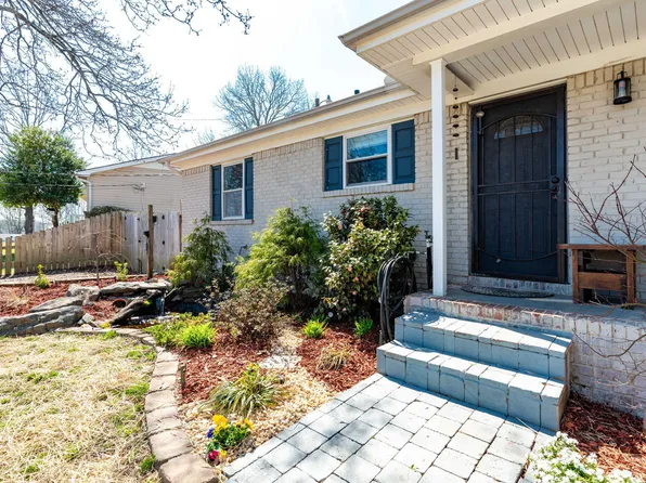 4130 E Freedom Cir, Ooltewah, TN 37363