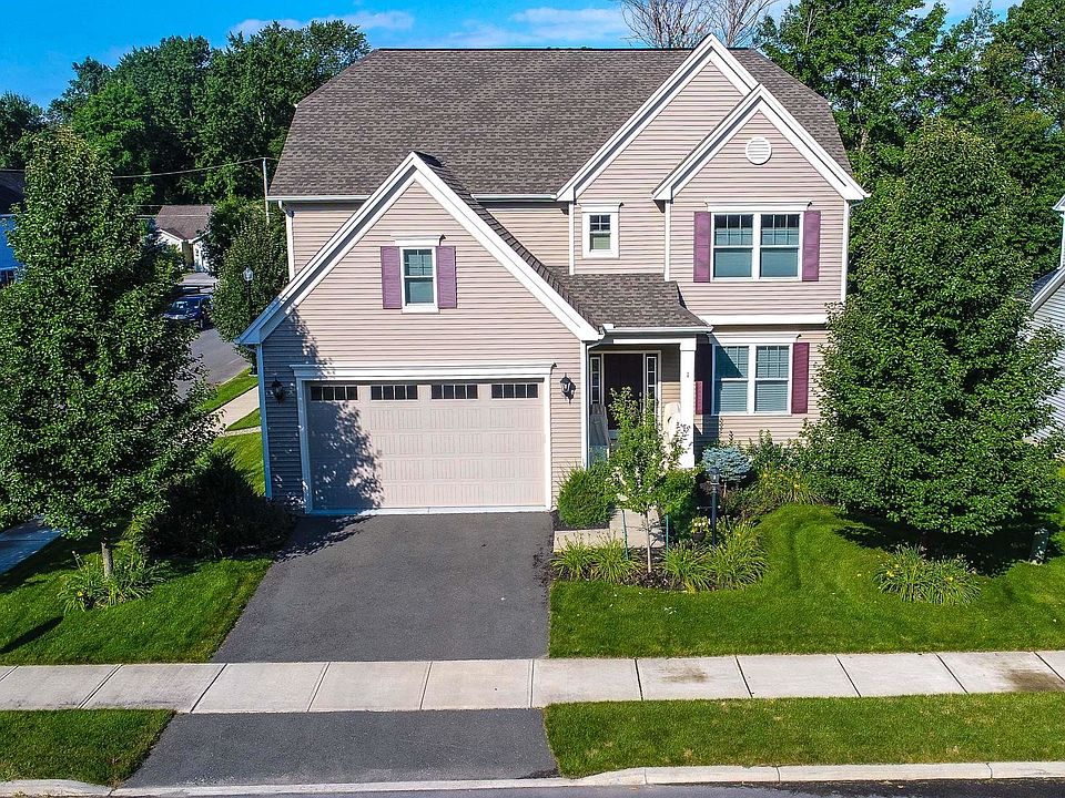 1st image of 1 Maria Ln