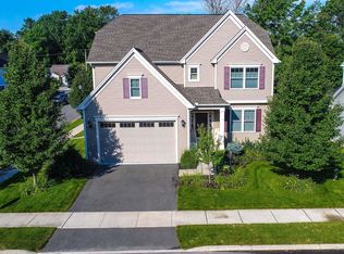 1 Maria Ln, Saratoga Springs, NY 12866