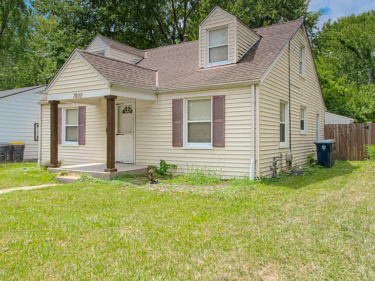 7800 Jefferson St — Photo 3