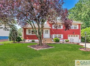 401 E St, Middlesex, NJ 08846