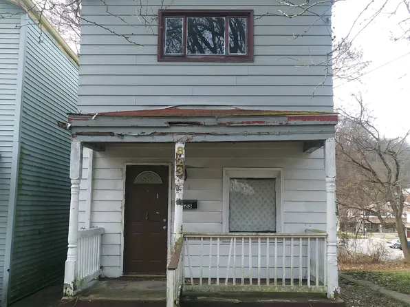 823 9th Ave, Beaver Falls, PA 15010