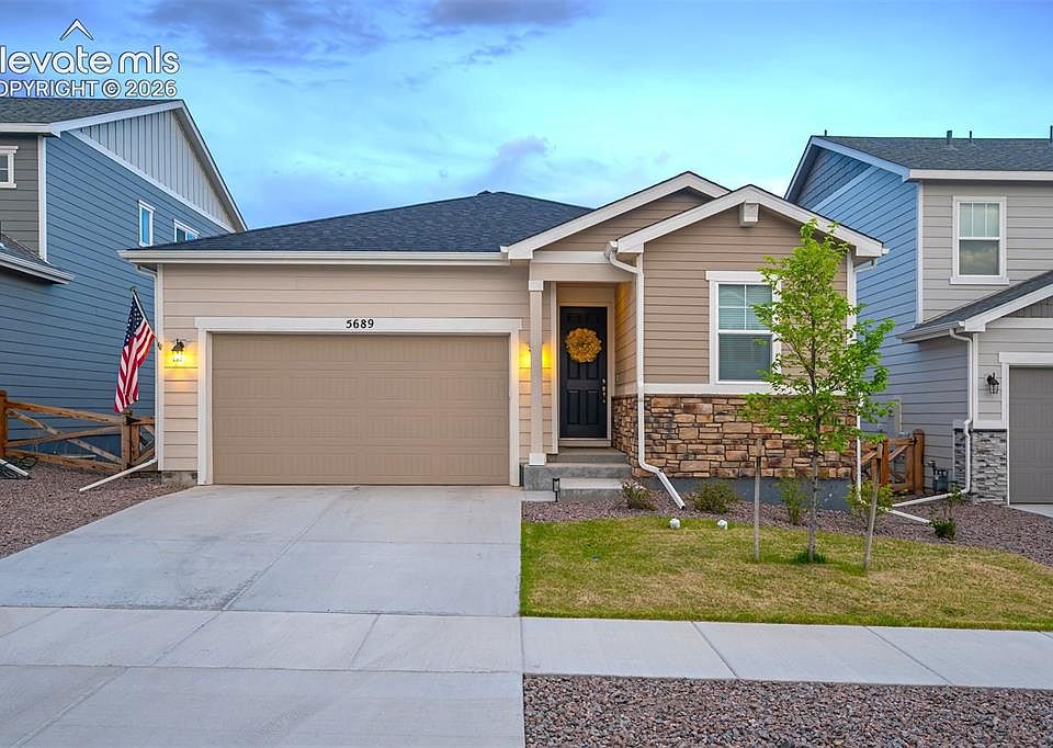 1st image of 5689 Mammoth Ln