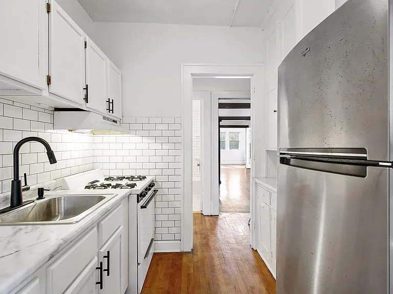 2415 Harriet Ave #4 — Photo 9