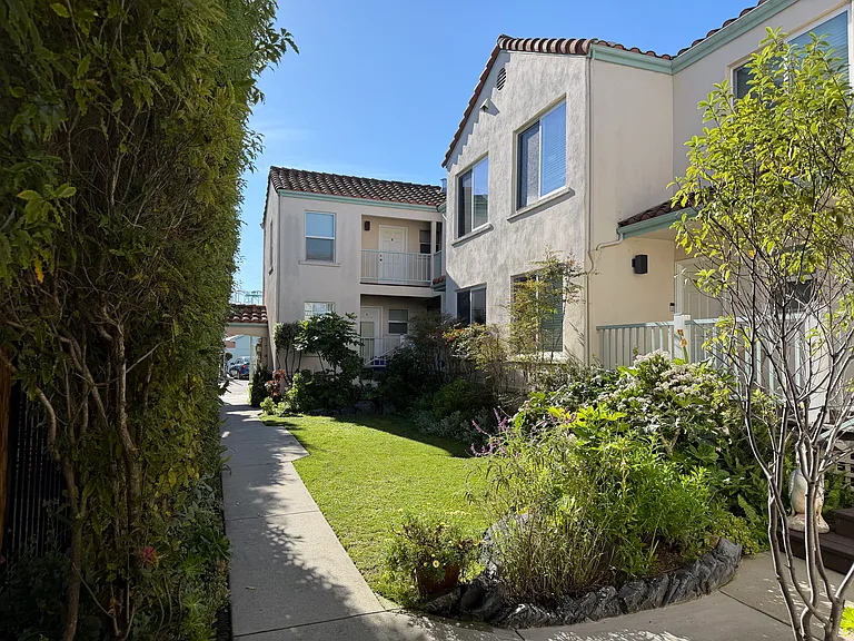 138 Leibrandt Ave — Photo 2