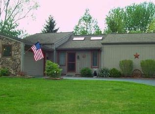 1304 Rutledge Dr, Temperance, MI 48182