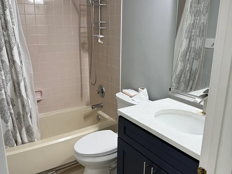 2nd floor guest bathroom