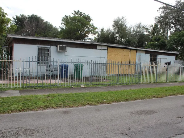 2040 NW 97th St, Miami, FL 33147