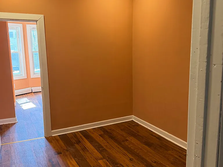 170 Boyd Ave — Photo 10