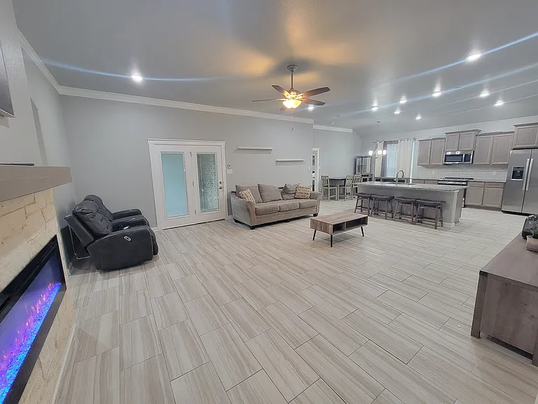 2502 Meadow Lark Dr — Photo 9
