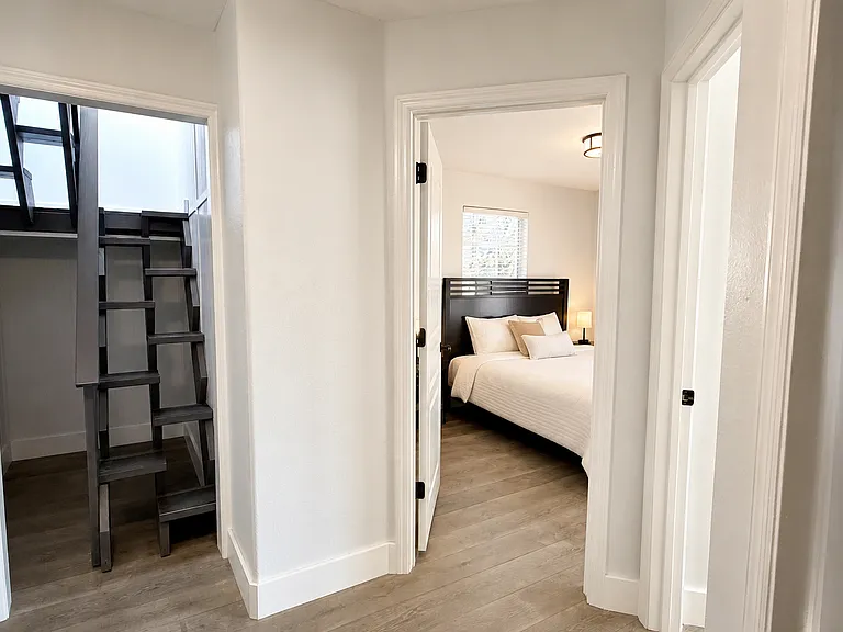 606 E Livingston St — Photo 35