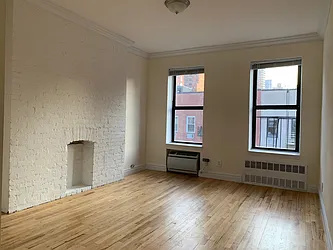 Rented by PocketBroker Inc