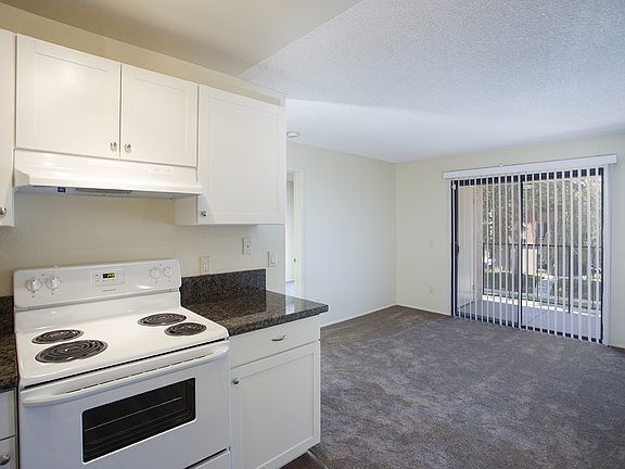 2nd image of 2935 Broadway APT 113