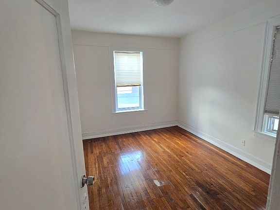 3rd image of 25-33 14th St #1