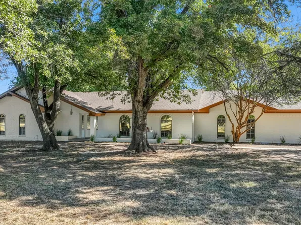 11001 Oak Grove Rd S, Burleson, TX 76028