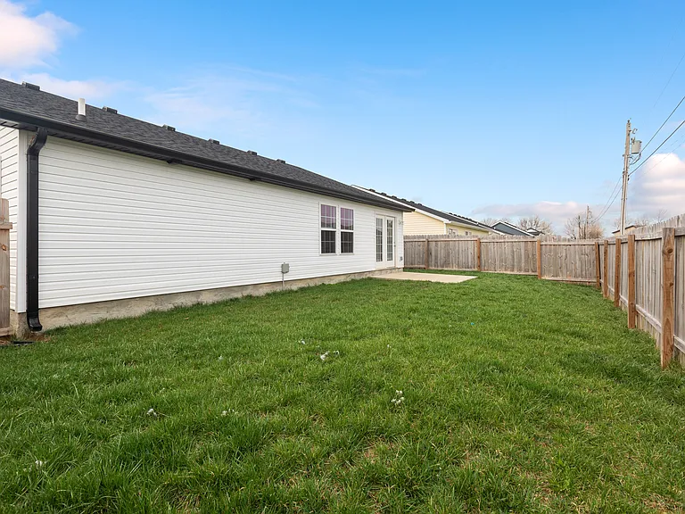 128 Michelle Ann Ct — Photo 17