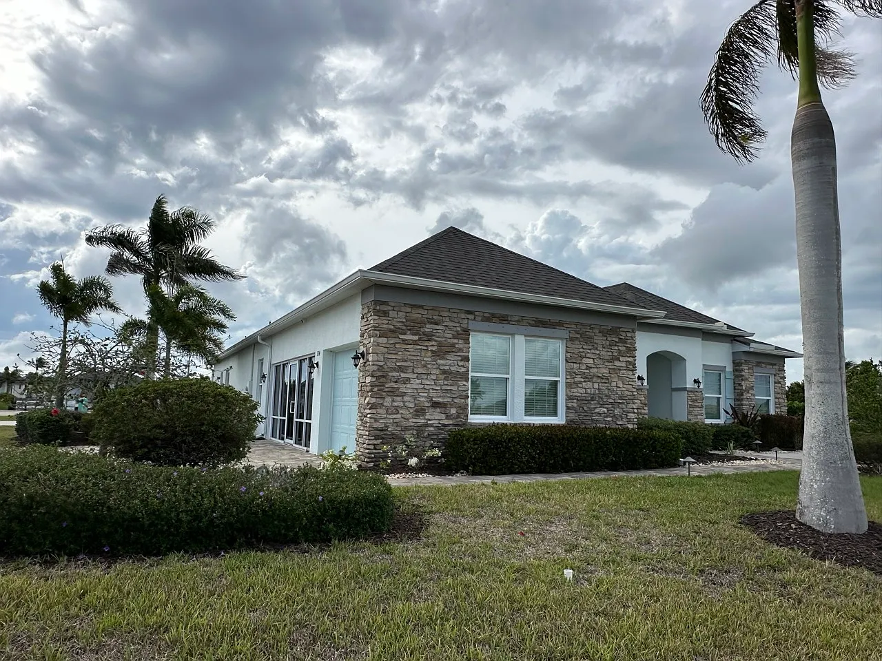 4 bed, 3302 sqft, $5,000 — Photo 2