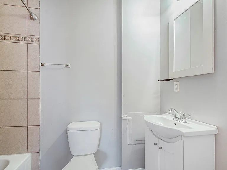 220 Harrison St — Photo 12