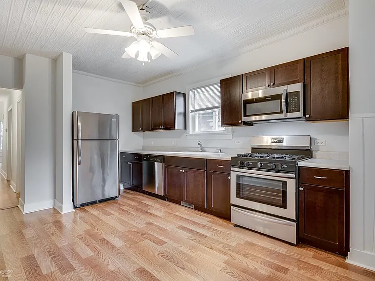 1713 N Honore St #1 — Photo 1