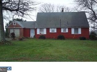 8 Compromise Rd, Mannington, NJ 08079