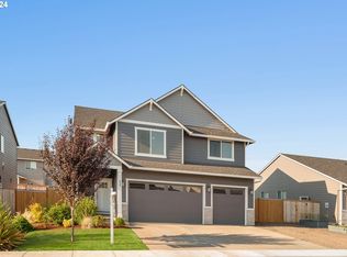 690 E Erica St, Yamhill, OR