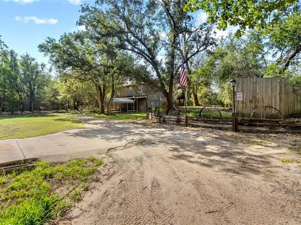 241470 Main St, Oakwood, OK 73658