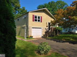 385 Lemon St, Warminster, PA