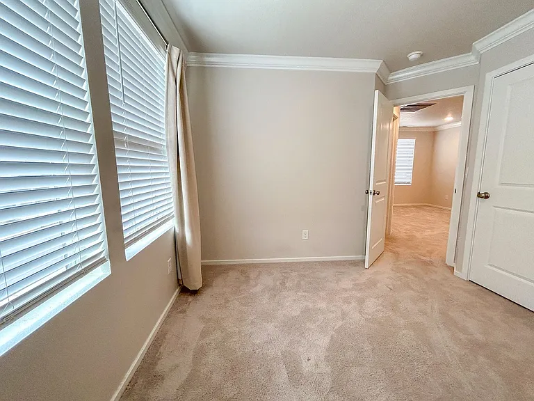 497 Himalaya St NE — Photo 17