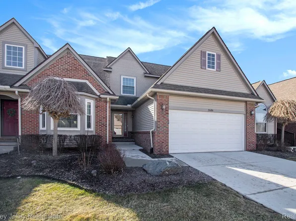 2606 Katsura Ln, Howell, MI 48855