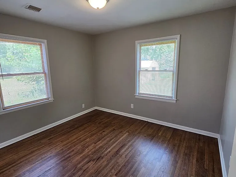 2416 W Rita St — Photo 10