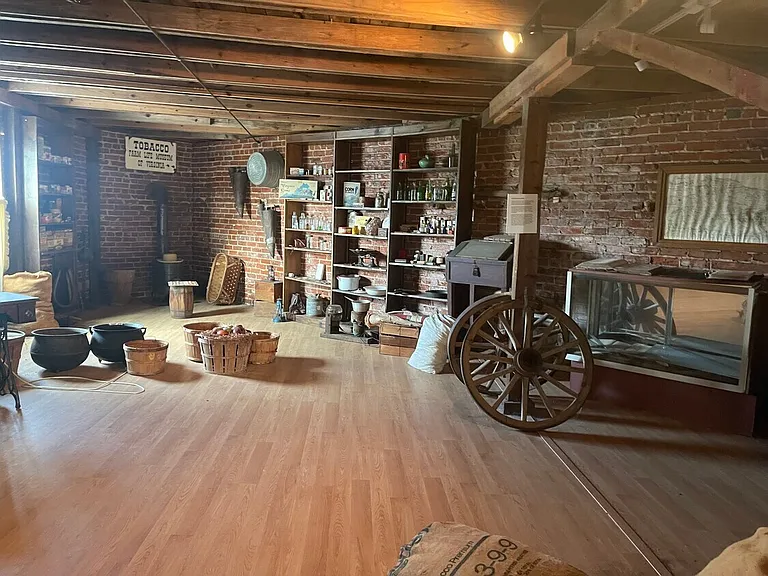 306 W Main St #1 — Photo 5