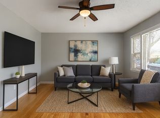 703 SW 7th St, Lees Summit, MO 64081