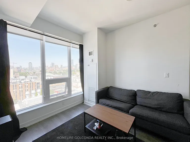 203 College St #1205 — Photo 4