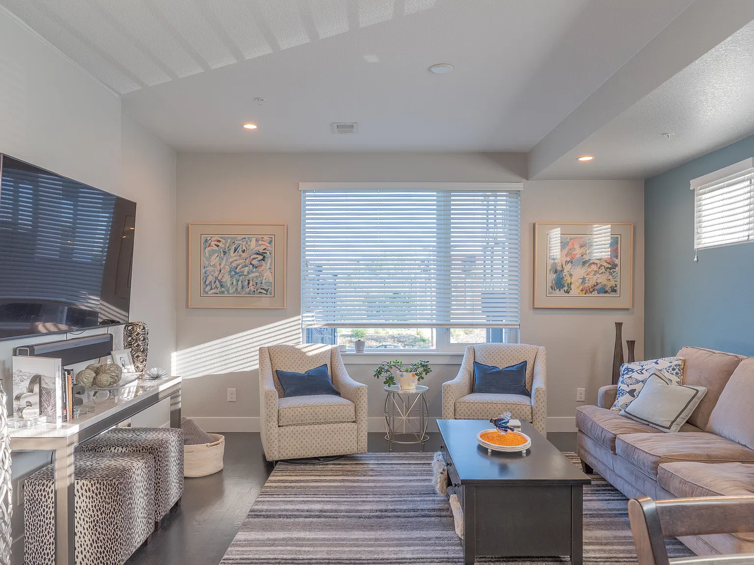 2 bed, 1512 sqft, $3,425 — Photo 2