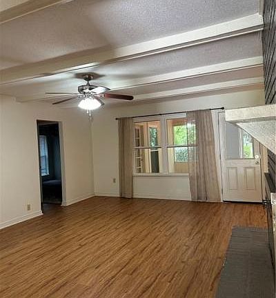 4th image of 194 Oakwood Dr