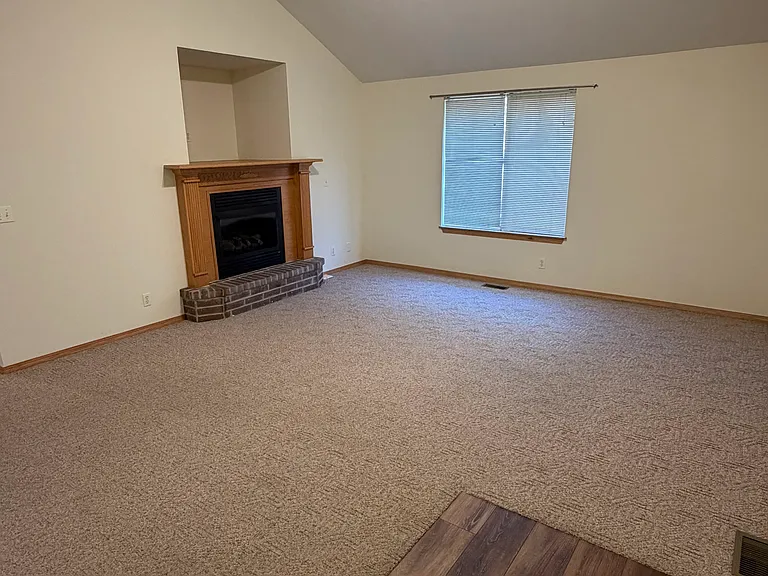4039 S Fort Ave — Photo 4