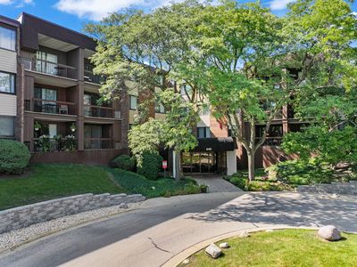 440 Raintree Ct Unit 1M, Glen Ellyn, IL, 60137