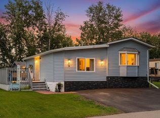 305 Calahoo Rd #9, Spruce Grove, AB T7X3K9