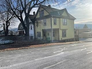3rd image of 1830 11th` Ave
