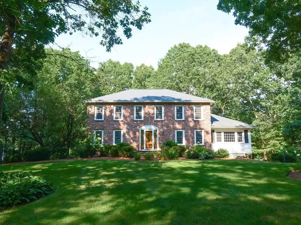 43 Homeward Ln, Walpole, MA 02081