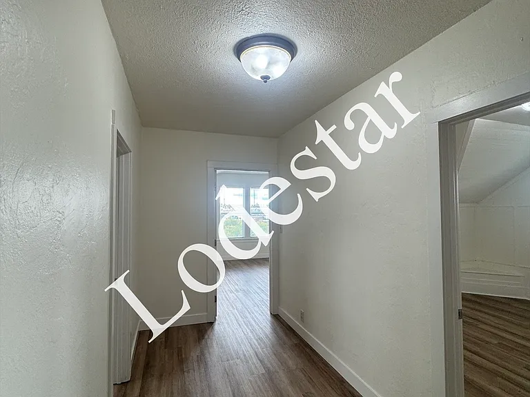 302 Carolina St #C — Photo 15