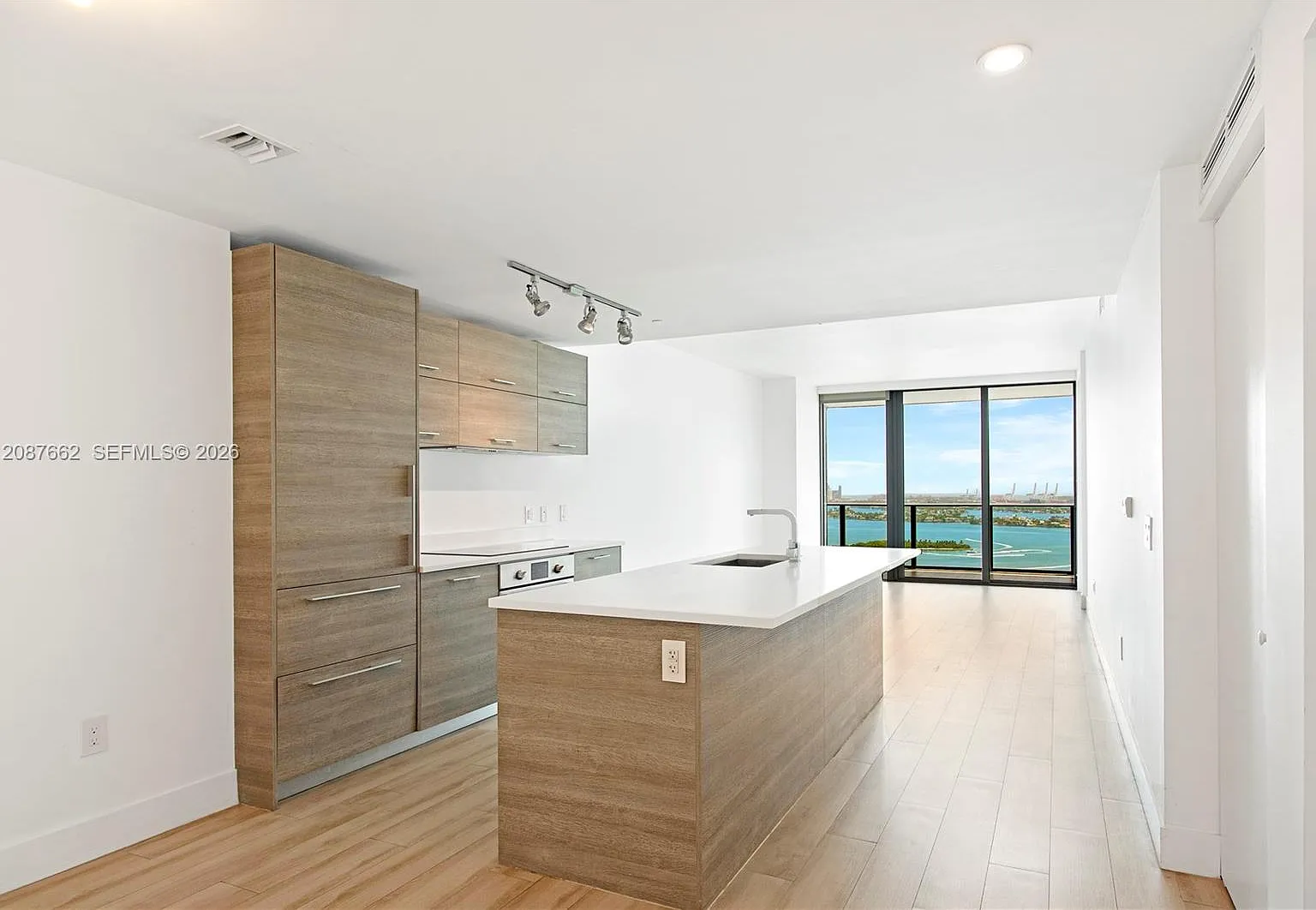 Paraiso Bay Condo — Photo 3