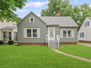 3004 Richmond Ave, Mattoon, IL 61938