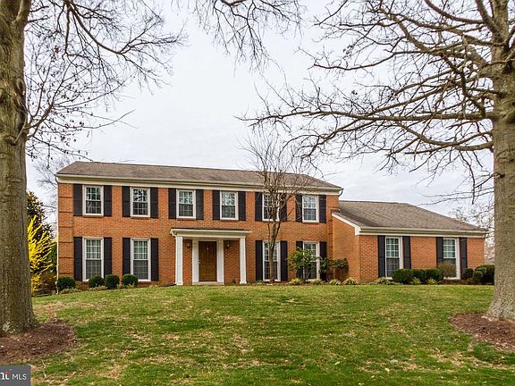 2nd image of 9232 Orchard Brook Dr