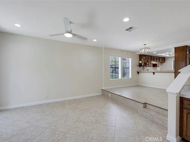 319 Molokai Dr — Photo 8
