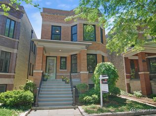 1215 W Eddy St, Chicago, IL 60657