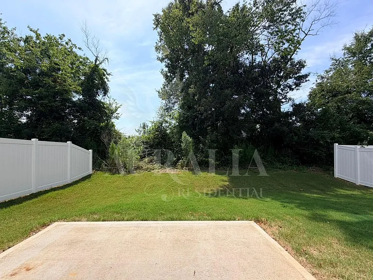 563 Whitley Ridge Dr — Photo 14