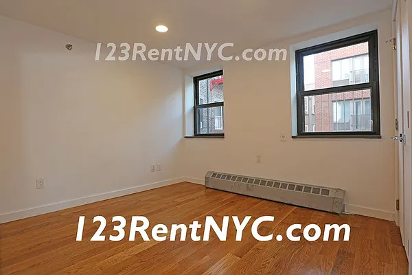 Rented by Chartwell Manhattan Realty | media 12