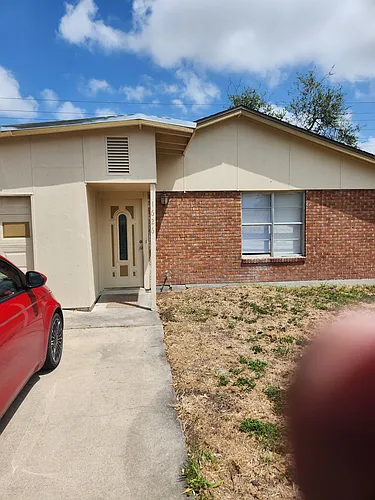 1626 Pinewood Dr Photo 1