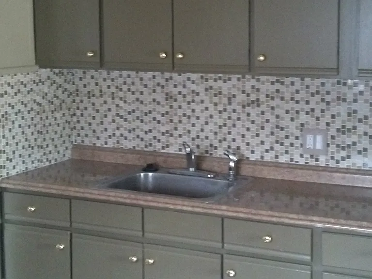 266 W Goulson Ave — Photo 4